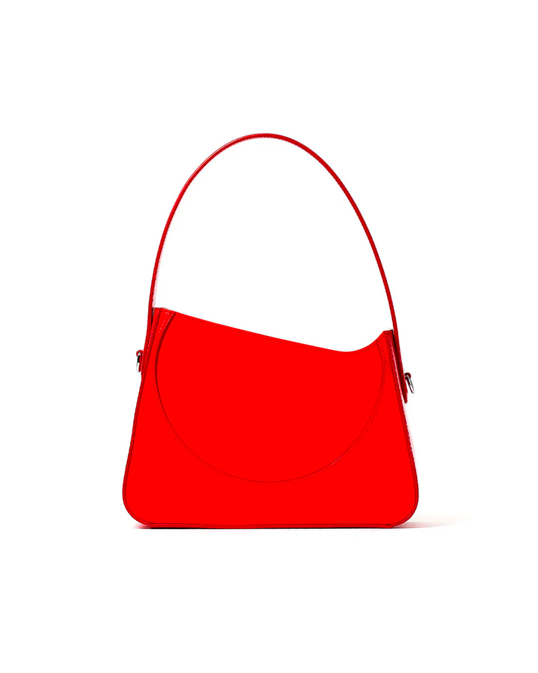 09.24 Regular in lipstick red, discover the regular shoulder bag by Micucci Milano.