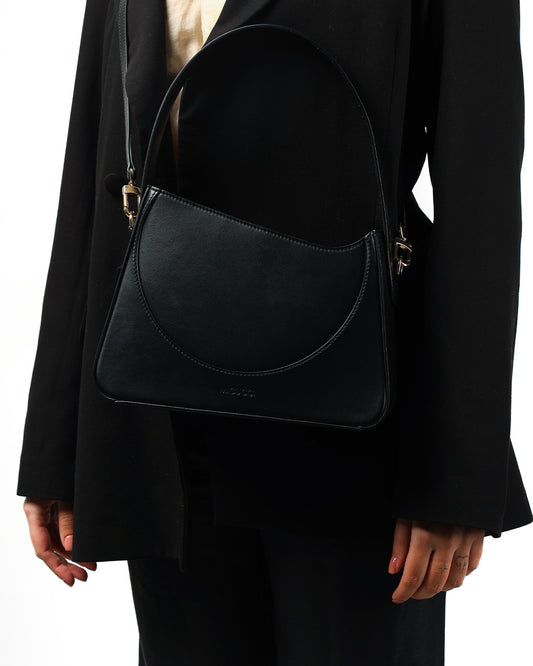 09.24 Regular by Micucci Milano, regular shoulder bag with add-on leather strap.